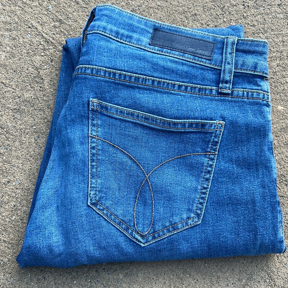 Calvin Klein Medium Wash Straight Jeans Size 8 X 30